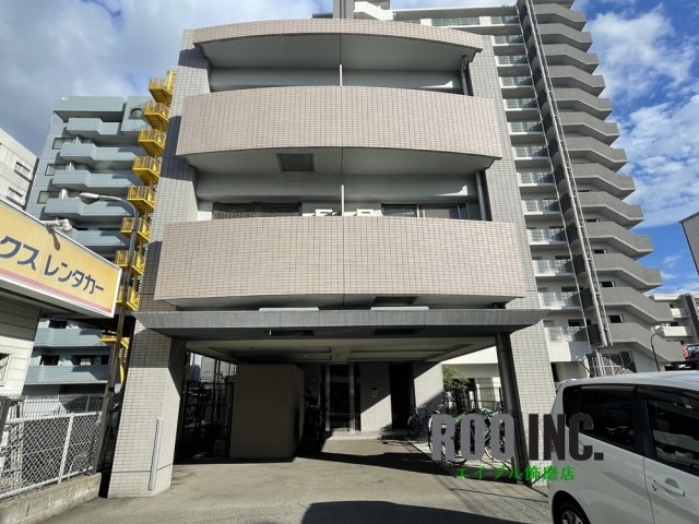  アルジャン・トゥール