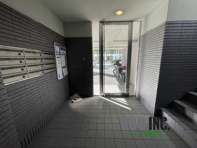  アルジャン・トゥール