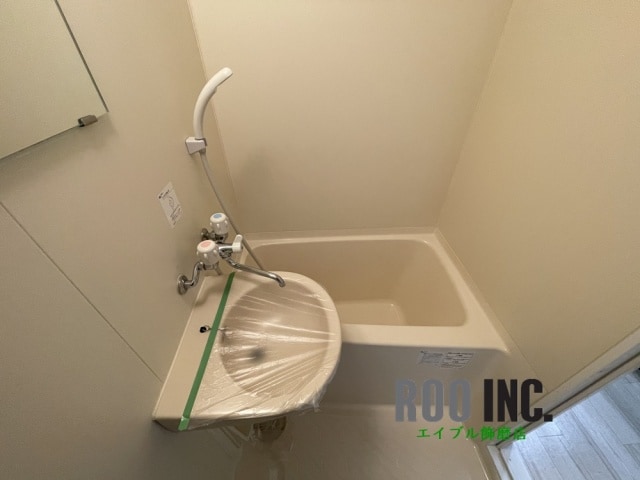  アルジャン・トゥール