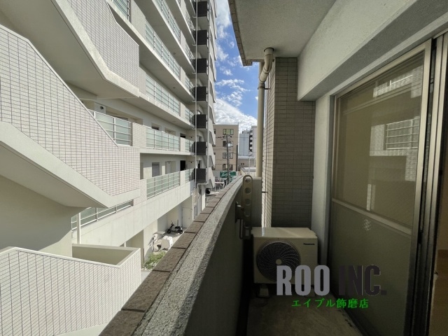  アルジャン・トゥール