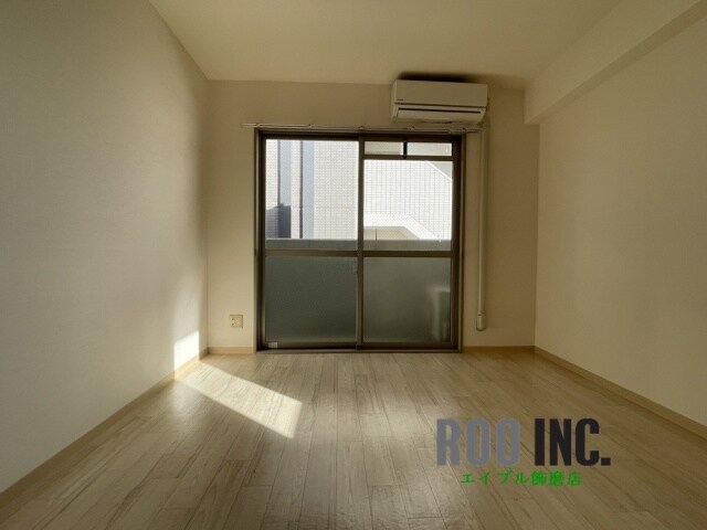  アルジャン・トゥール