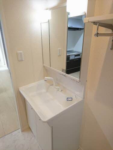  シャーメゾン荒川