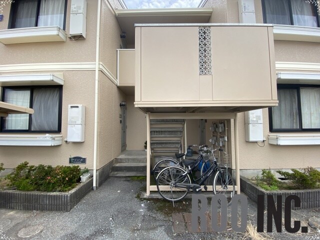  メゾンルミエールB棟