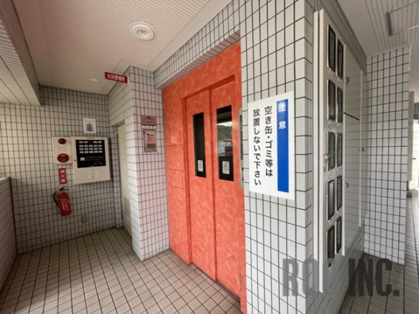  ファーストイン英賀保駅前