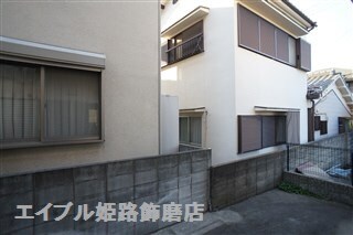 その他飲食（ファミレスなど）まで10m※前面道路 ハイツ白楊