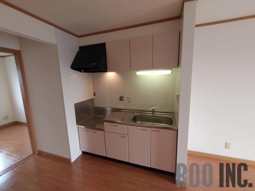  リバーサイドヴィラ西館