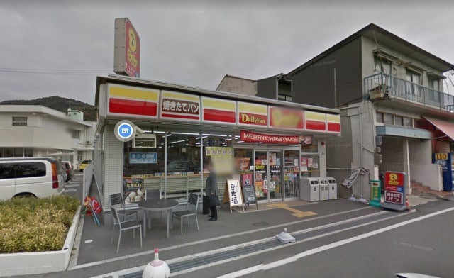 コンビニまで1000m※デイリーヤマザキ　ＪＲ曽根駅前店 リバーサイドヴィラ西館