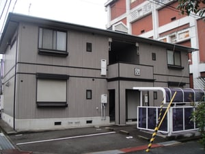 ハイツリンデンバン