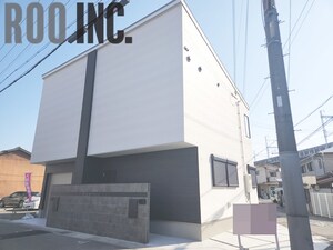 フローレス