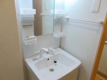  プラシード三宅