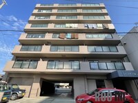 ロワイヤル西新町