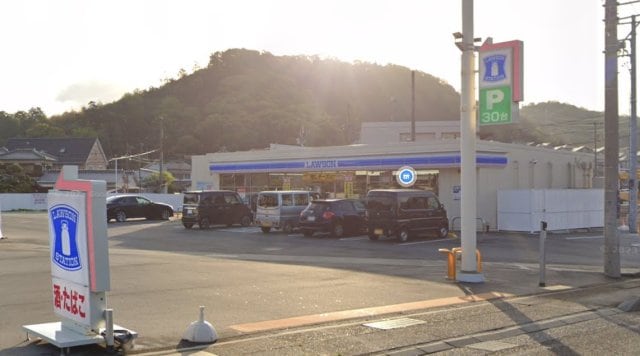 コンビニまで200m※ローソン　姫路飾西南口店 シャーメゾンしきさい