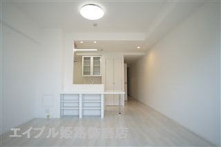 写真は反転のお部屋です キャッスルコート岩端