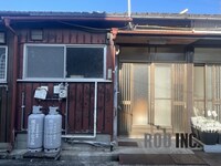 三和町４戸一（西から２軒目）