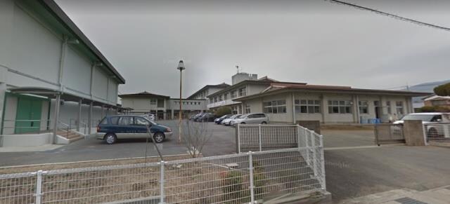 小学校まで1700m※たつの市立揖西東小学校 ロストフ８８