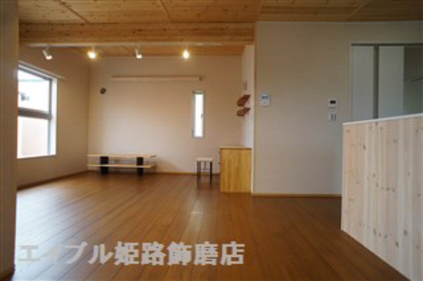  リアンハウス今在家北