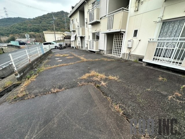  西山サンハイツ