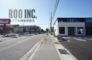 その他飲食（ファミレスなど）まで10m※前面道路 ル・レーブ１