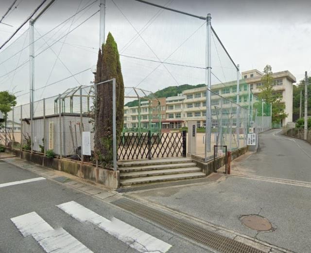 小学校まで1000m※太子町立太田小学校 ピエデルモンテ・Ｍ　Ｂ