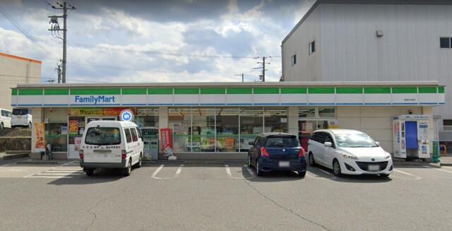 コンビニまで500m※ファミリーマート　姫路中島店 オーハマヴィラ