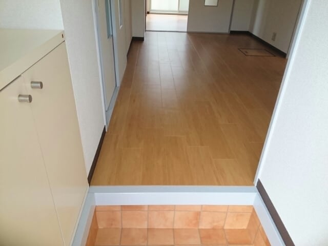  メゾン白国2号