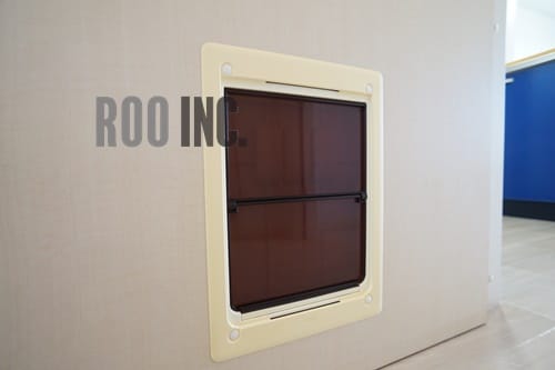 ペット専用くぐり戸です。 ル・シエル