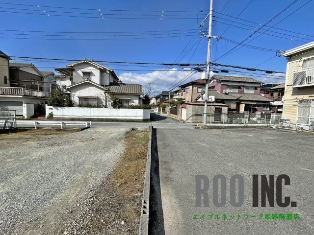 その他飲食（ファミレスなど）まで10m※お隣との境目 サンシティ小坂