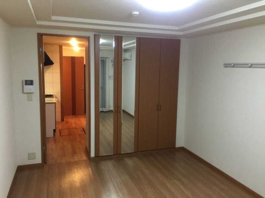 写真は反転のお部屋です ダンデライオン