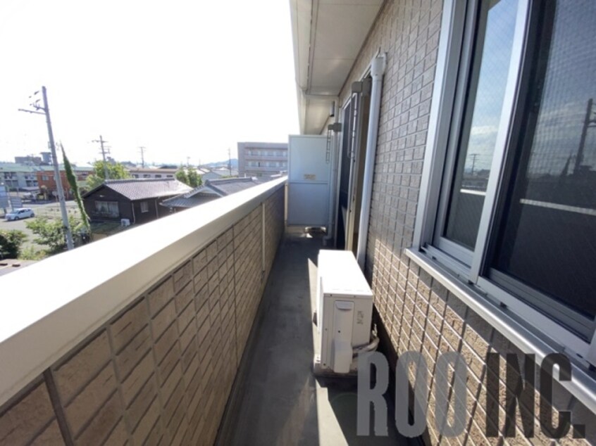  セジュール亀山　A棟