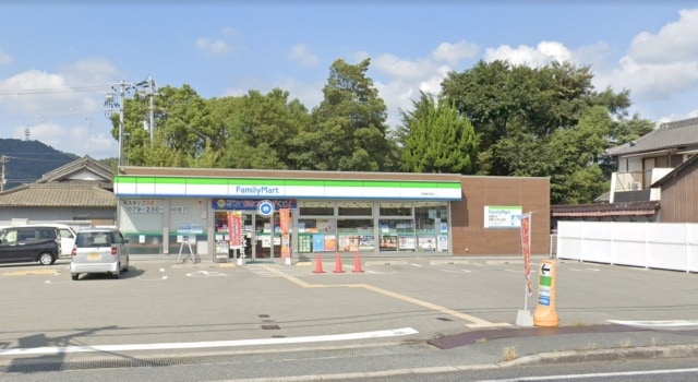 コンビニまで400m※ファミリーマート　英賀春日町店 ベレオ英賀保駅前