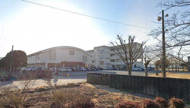 中学校/中等教育学校まで1072m※福崎町立福崎東中学校 メゾンアポロ