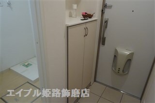 写真は反転のお部屋です アンプルール