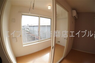 写真は反転のお部屋です ルベド
