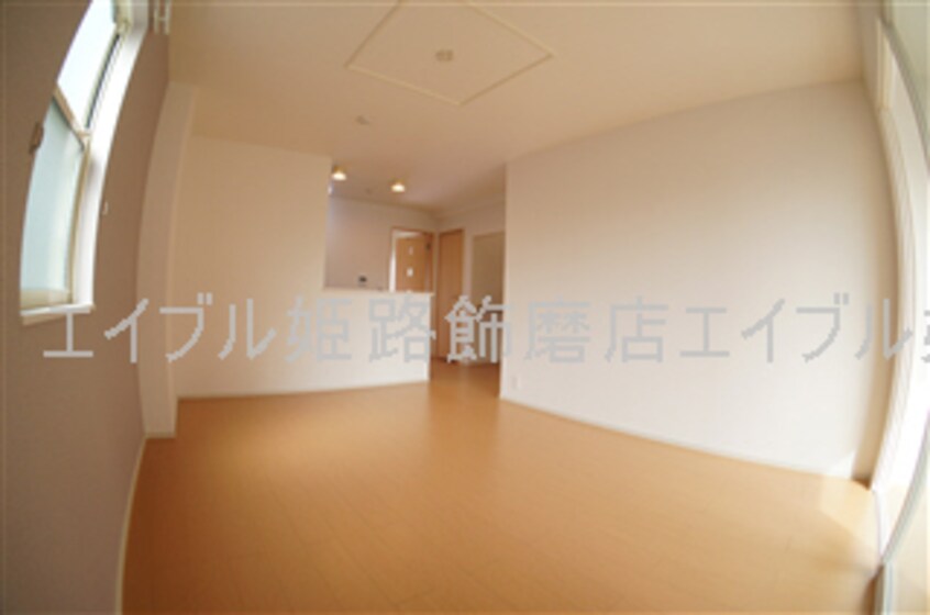写真は反転のお部屋です ルベド