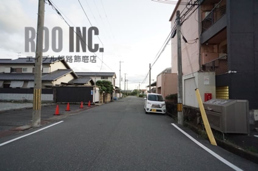その他飲食（ファミレスなど）まで10m※前面道路 FELICE手柄