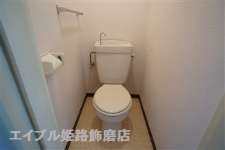  エミール天神 B