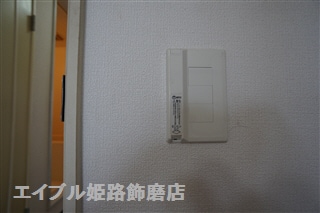  エミール天神 B