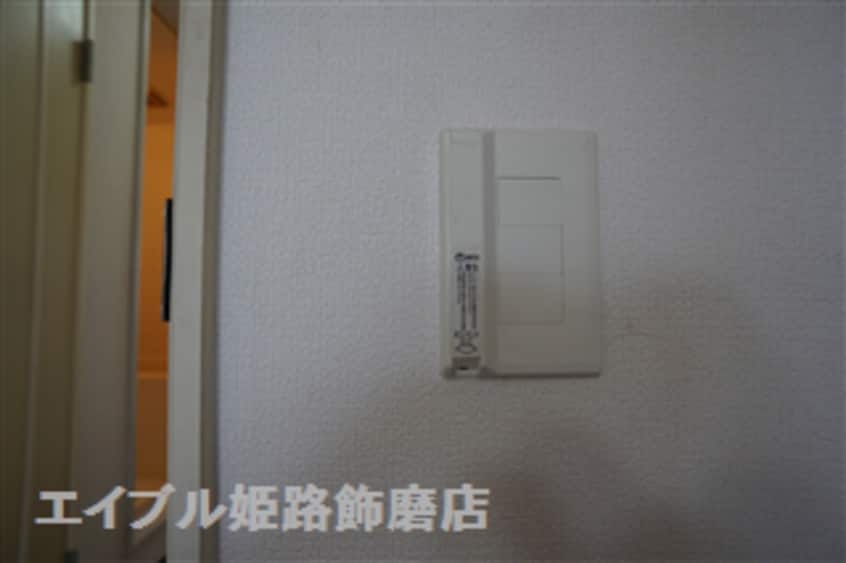  エミール天神 B