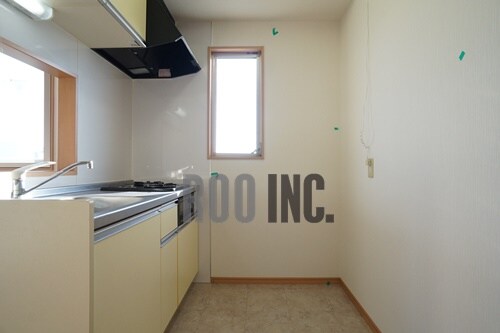  紫蘭（しらら）