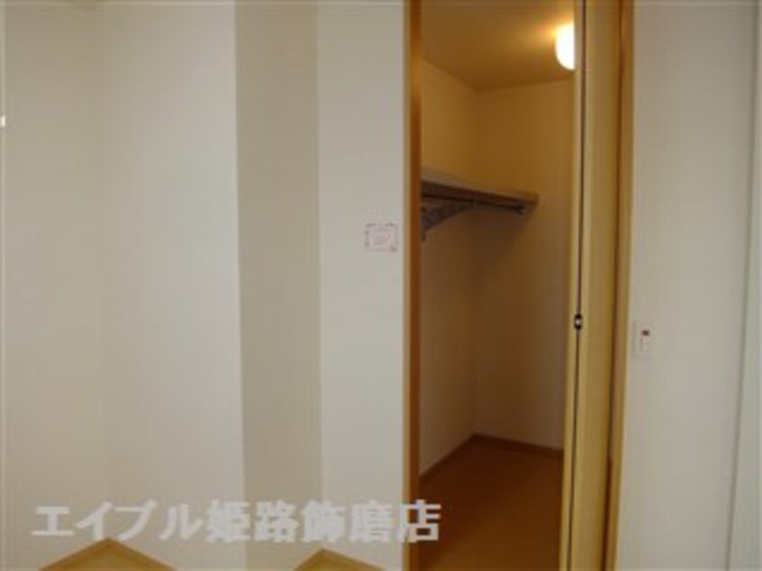 写真は反転のお部屋です モダンコート英賀西