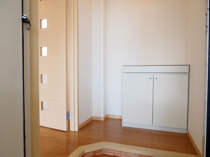  リバーサイドクラタニ