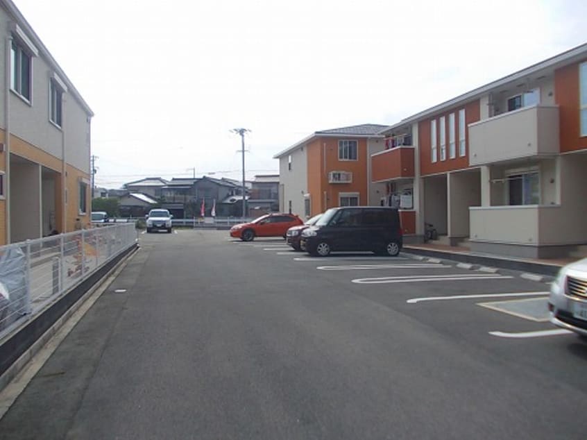  シン．シン．ハウスＢ