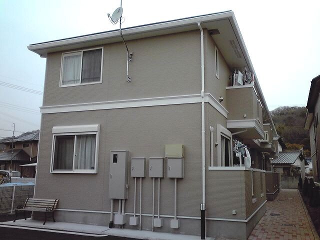  シュライン・フロント
