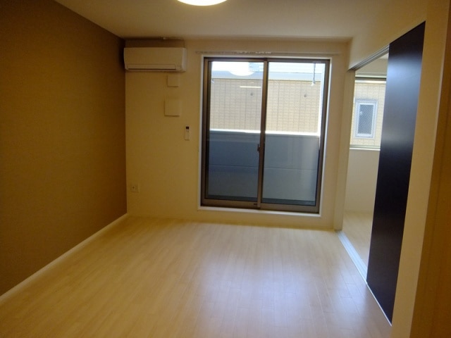  ヴェルジュール佐土