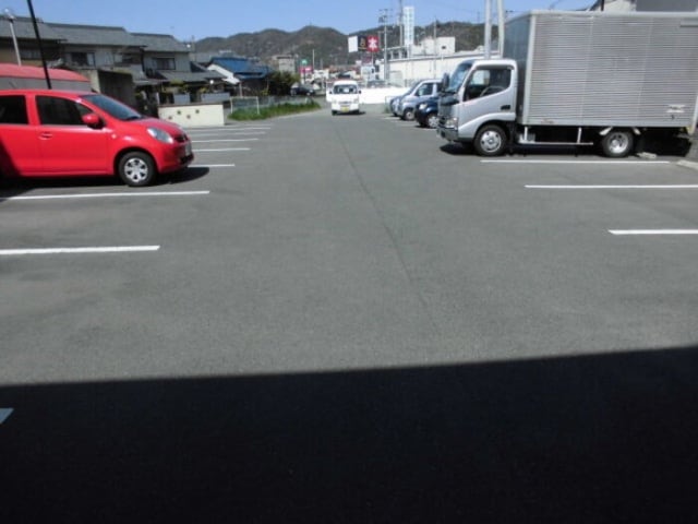  サニーハイム伊伝居