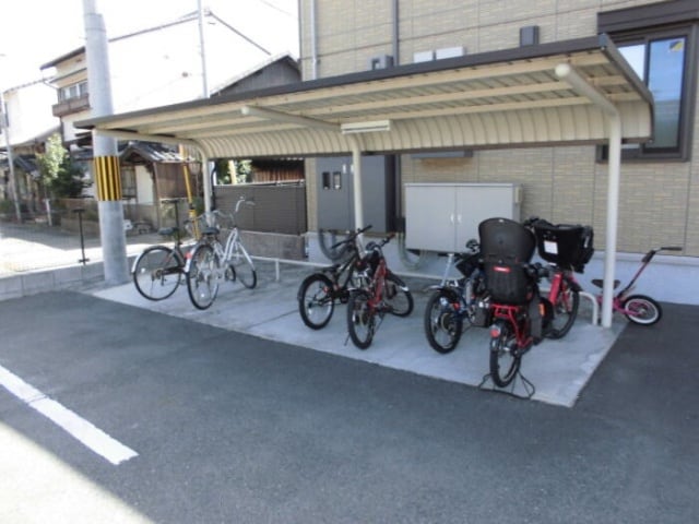  サニーハイム伊伝居