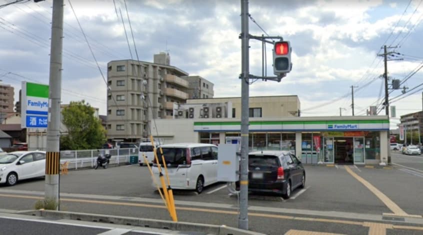 コンビニまで333m※ファミリーマート　姫路手柄店 クローバーエイト