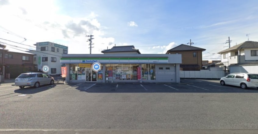 コンビニまで300m※ファミリーマート　姫路網干店 エスポワールＪＵＮ２番館