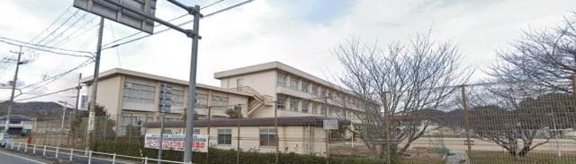 小学校まで1359m※太子町立龍田小学校 太子町広坂戸建