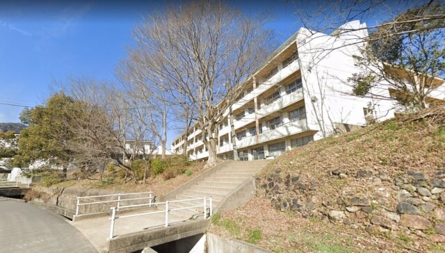 中学校/中等教育学校まで1211m※宍粟市立山崎西中学校 シャーメゾン加生